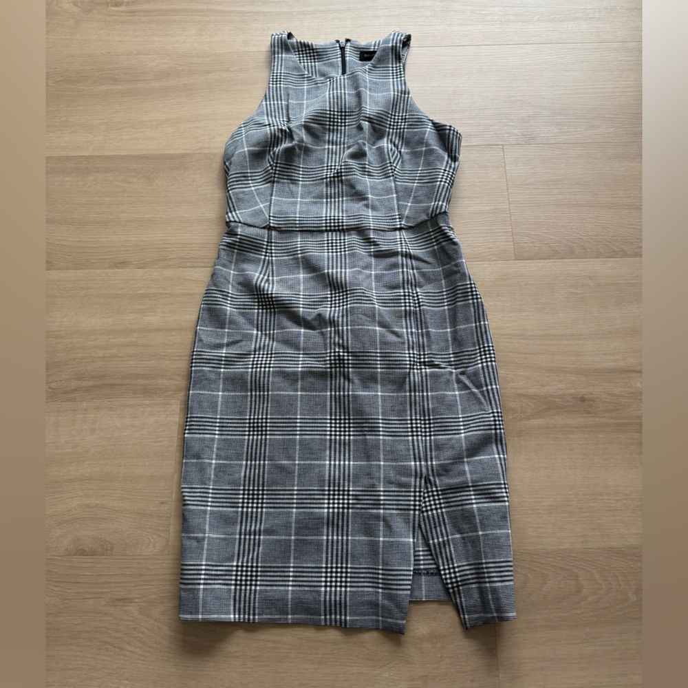 Banana Republic Black & Gray Plaid Sheath Dress (Size 6P)